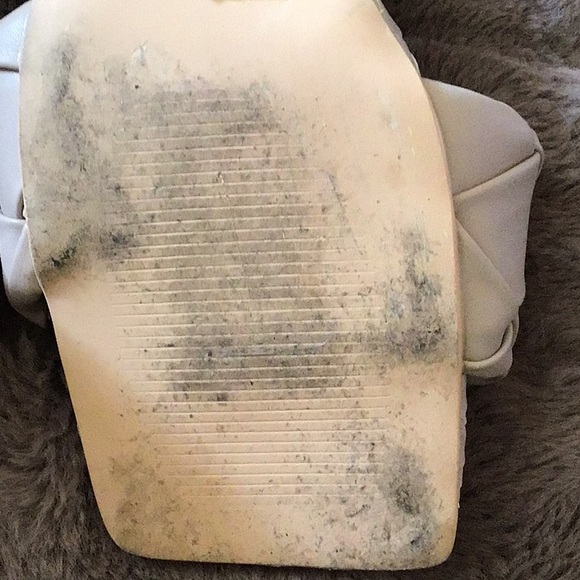 Tan - Picture 5 of 8